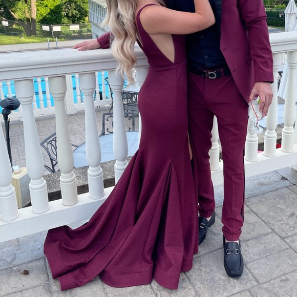 Jovani Gown - Picture 7 of 9